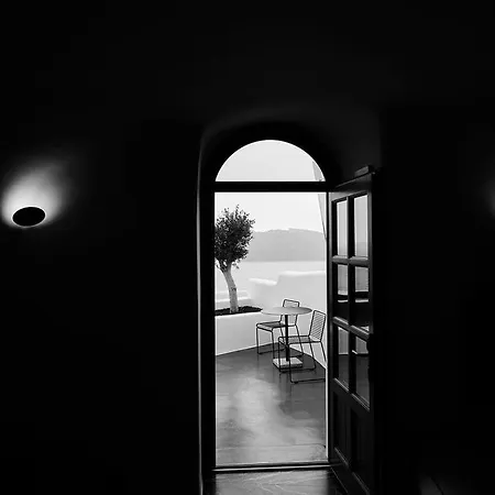 Abyss Santorini Hotel 5*